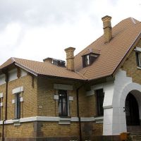 08