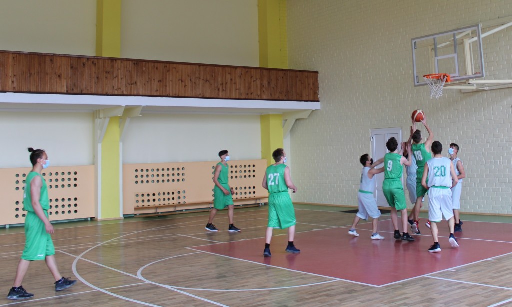 Jėgas išbandė LSO krepšinio čempionate Jėgas išbandė LSO krepšinio čempionate