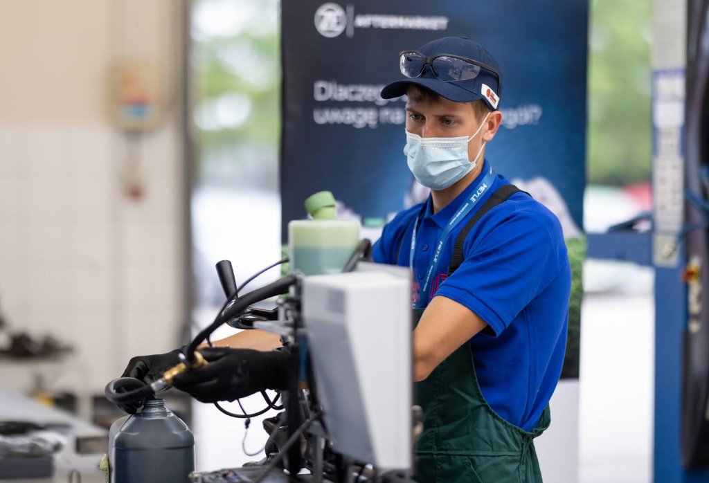 ŠTVM skyriaus mokinys dalyvavo respublikiniame „Geriausio jaunojo automechaniko“ konkurse ŠTVM skyriaus mokinys dalyvavo respublikiniame „Geriausio jaunojo automechaniko“ konkurse